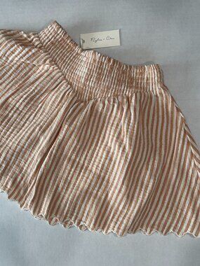 Girl - 10Y, 14Y & 16Y - NWT Rylee + Cru Teen Smocked V Mini Skirt in Grapefruit